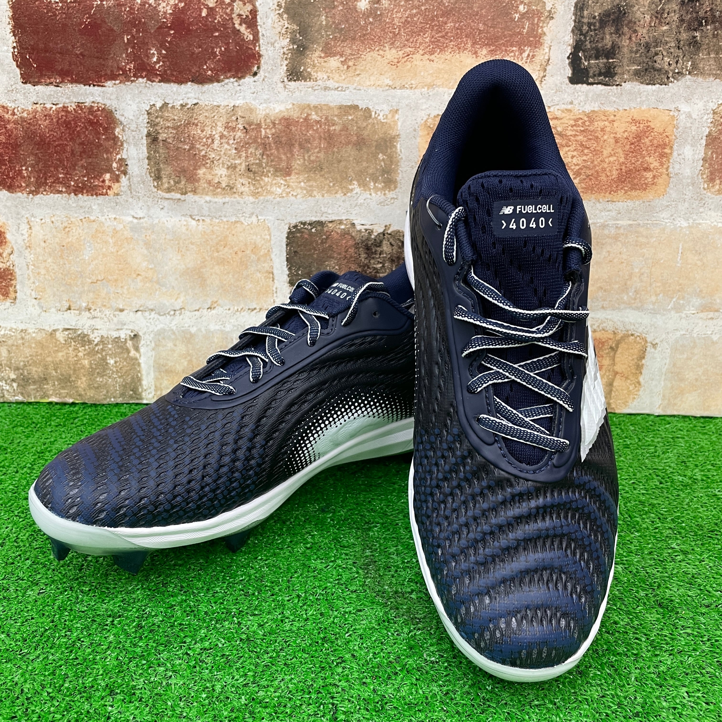 SALE】NB ニューバランス ポイントスパイク FuelCell PL4040N7