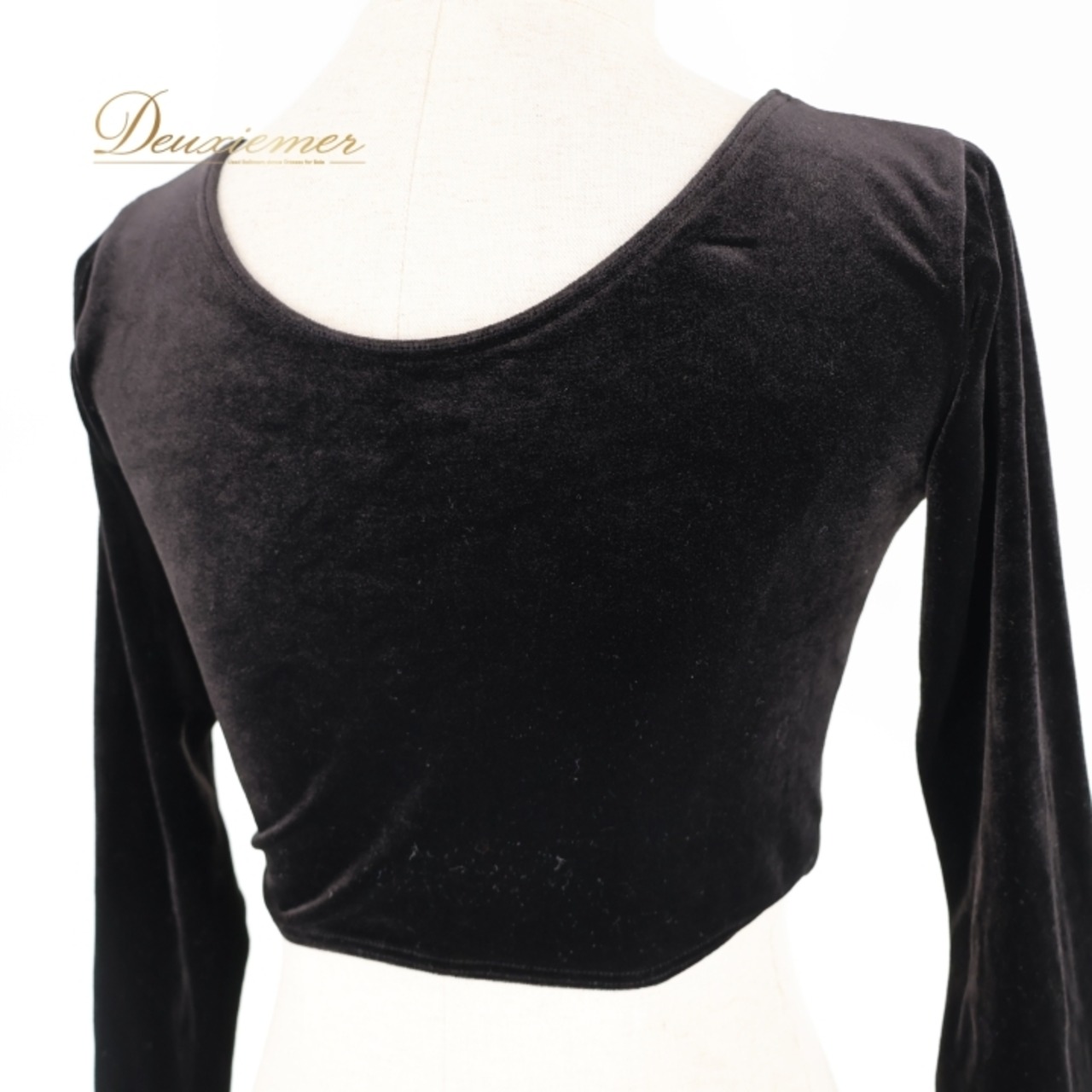 社交ダンス 衣装 トップス ブラウス ブラック系 チャコット Chacott 黒 日本製 ベロア ショート丈 長袖 練習 レッスン 伸縮 ストレッチ 無地 シンプル 上品 短め かわいい 光沢 高級感 ダンス衣装 イベント ステージ パーティー オールブラック