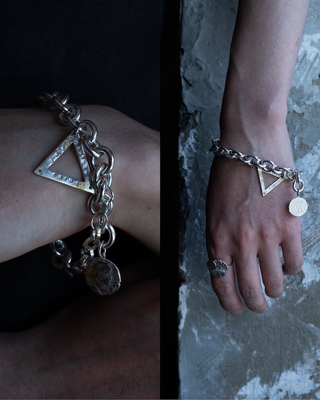 ORNAMENT & CRIME “O&C Lucky Coin Bracelet”