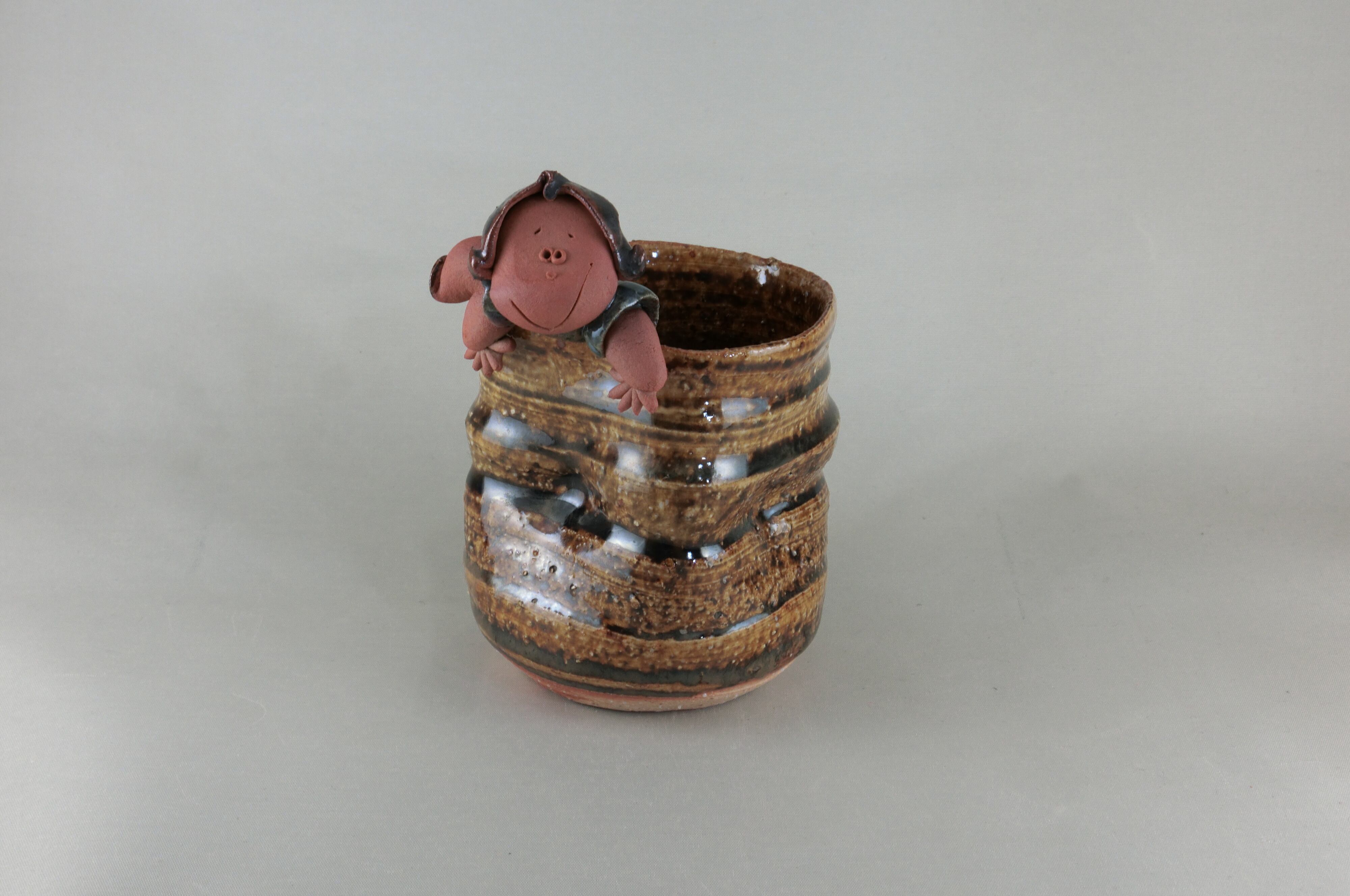 山口県太古窯　可愛い陶器置物（人形）ペン立て　