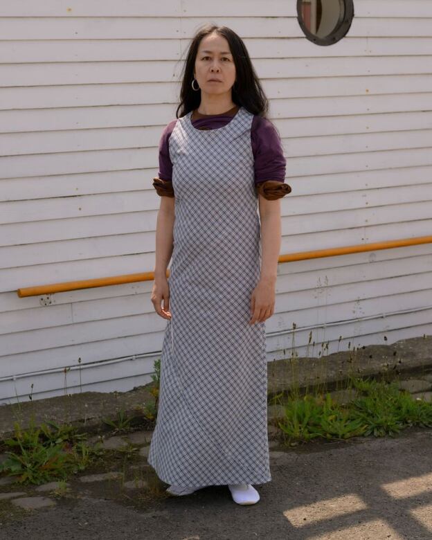 Baserange (ベースレンジ) LARVA DRESS (BLUE CHECK) | H Nagano