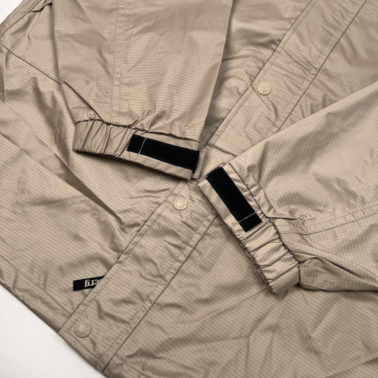 GORE-TEX ゴアテックス Berg ベルグ MIZUNO ミズノ レイン 上下 セットアップ アウトドア サイズ O /メンズ/ベージュ/トレッキング 登山 雨具