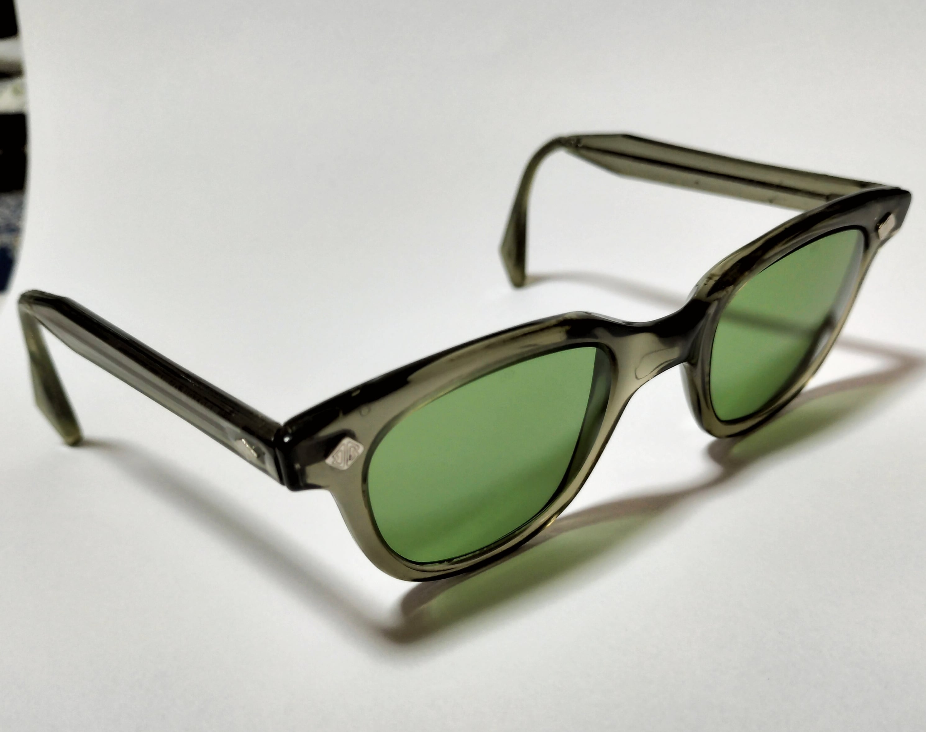 Bouton U FIT Vintage glasses | Charlee Bouton U FIT Vintage glasses | Charlee