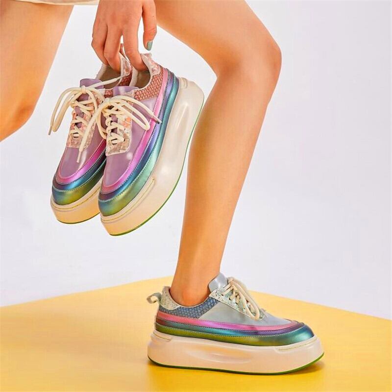 【新作】【送料無料】 カラーマッチングクロスストラップ高めのプラットフォームレディースフラットシューズピンクブルーラウンドトゥフラットシューズ冬レディースカジュアルシューズ 靴 ウィンター 冬物 ラウンドトー 10b373791647915