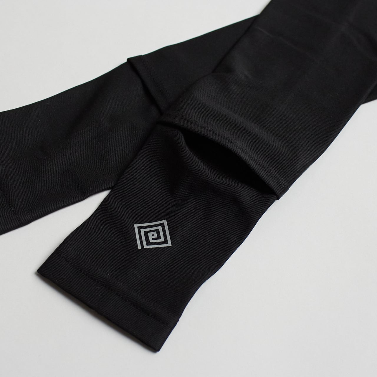 ELDORESO（エルドレッソ）Arm Warmer -Black メンズレディース アーム