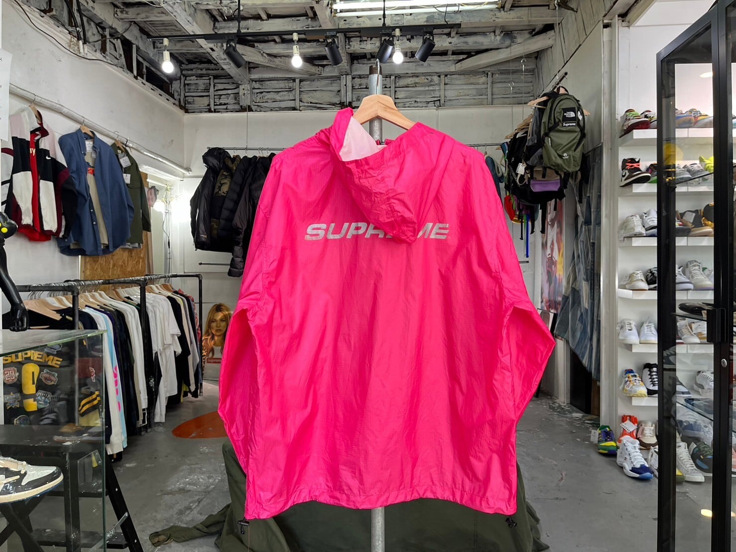 Supreme PACKABLE RIPSTOP PULLOVER PINK LARGE 82224 | BRAND BUYERS  