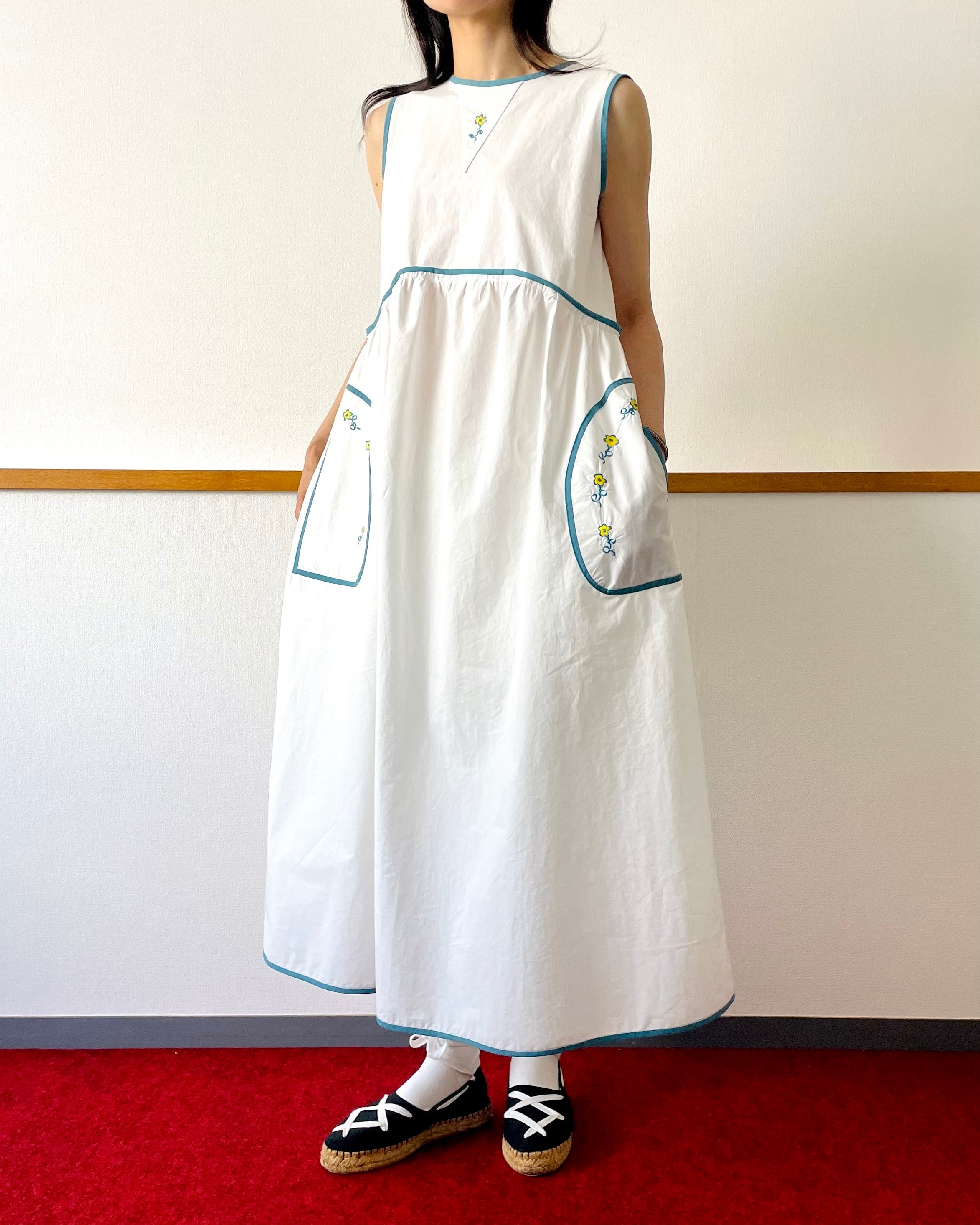 刺繍のパイピングワンピース/ ホワイト | RED Profile