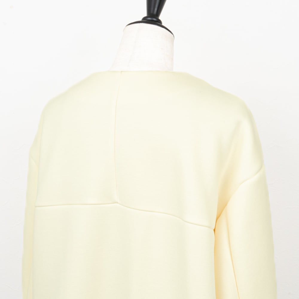 QTUME／クチューム】ダンボールラウンドヘムミドルコート（オフ