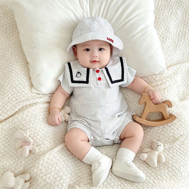 【BABY】ストライプセーラーロンパース