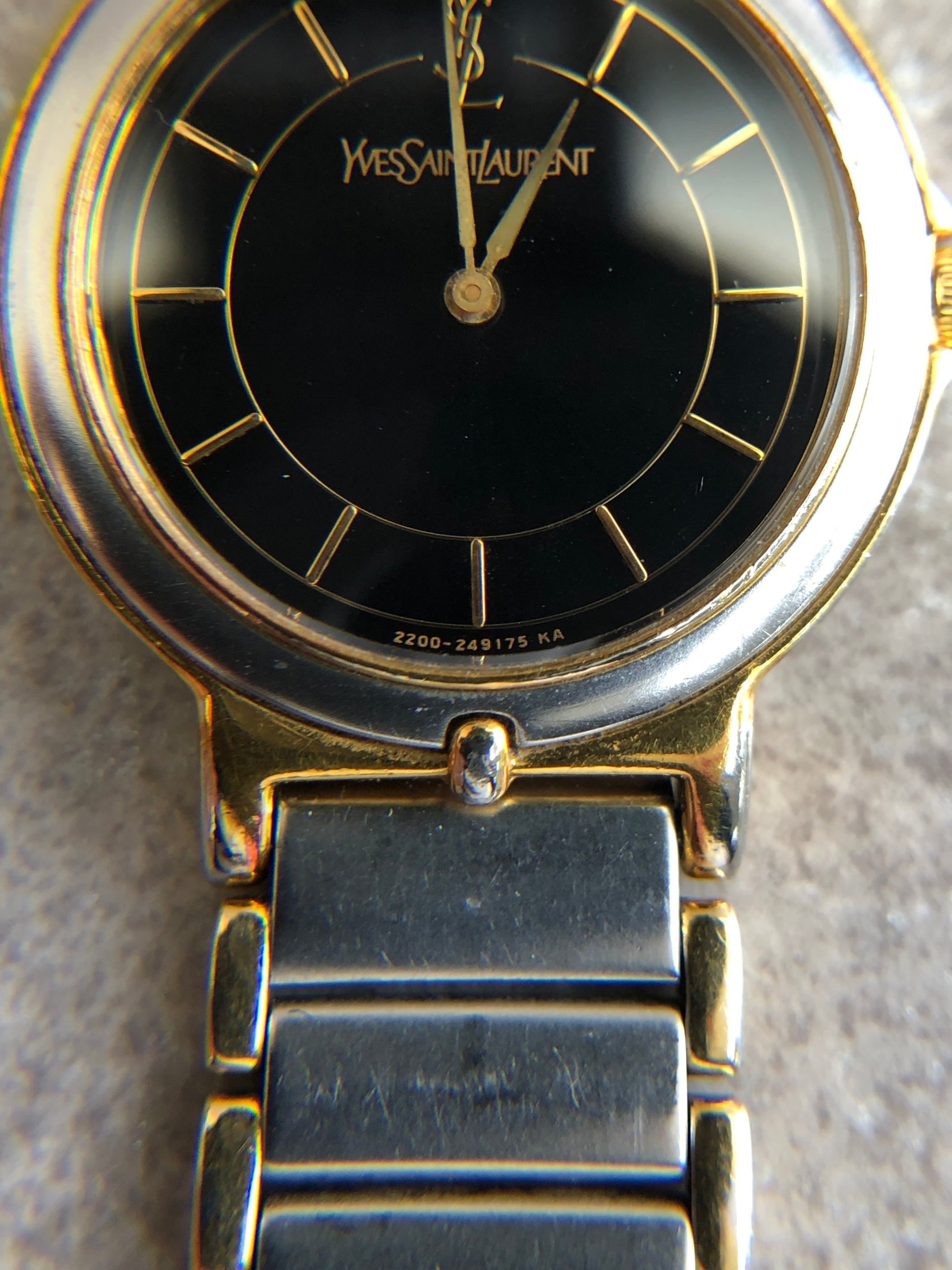 Yves Saint Laurent イヴ・サンローラン 腕時計 シルバー ブラック