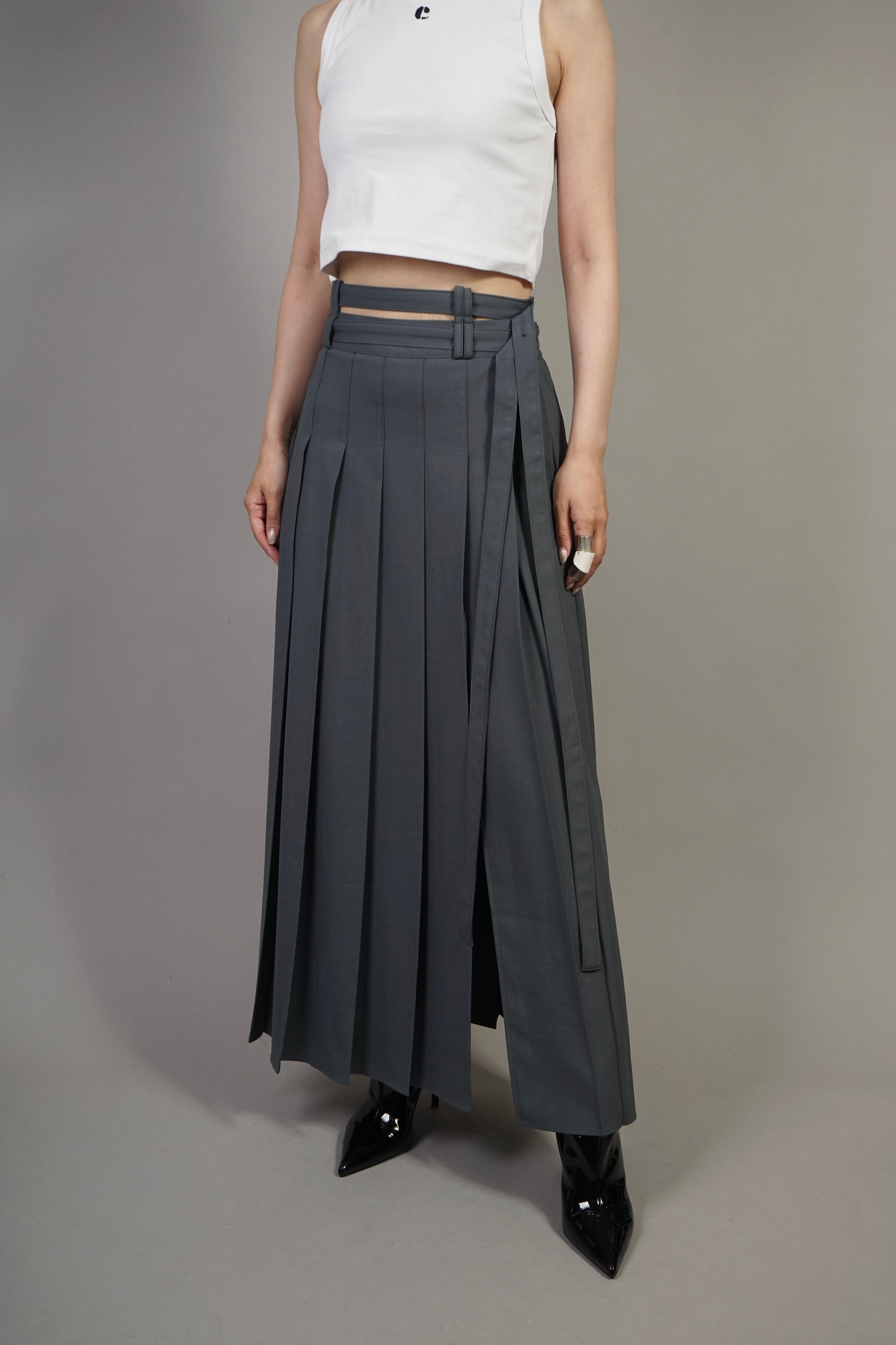 DOUBLE WAIST PLEATS SKIRT (GRAY) 2305-26-13E | HELK