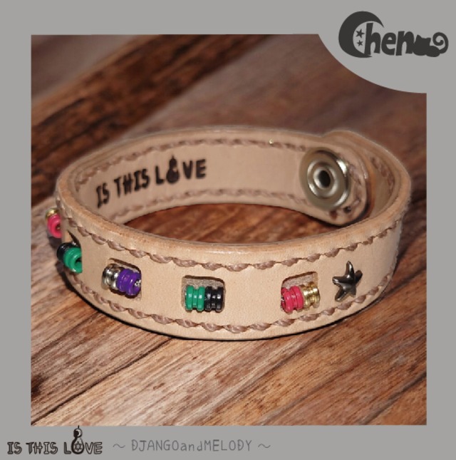 六弦模様のレザーブレスレット（栃木レザー）ギター