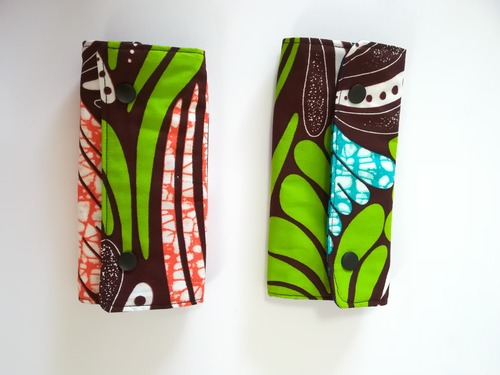 【西アフリカWAX生地】抱っこ紐よだれカバー(トロピカル×青ぐるぐる・2枚組)リバーシブル