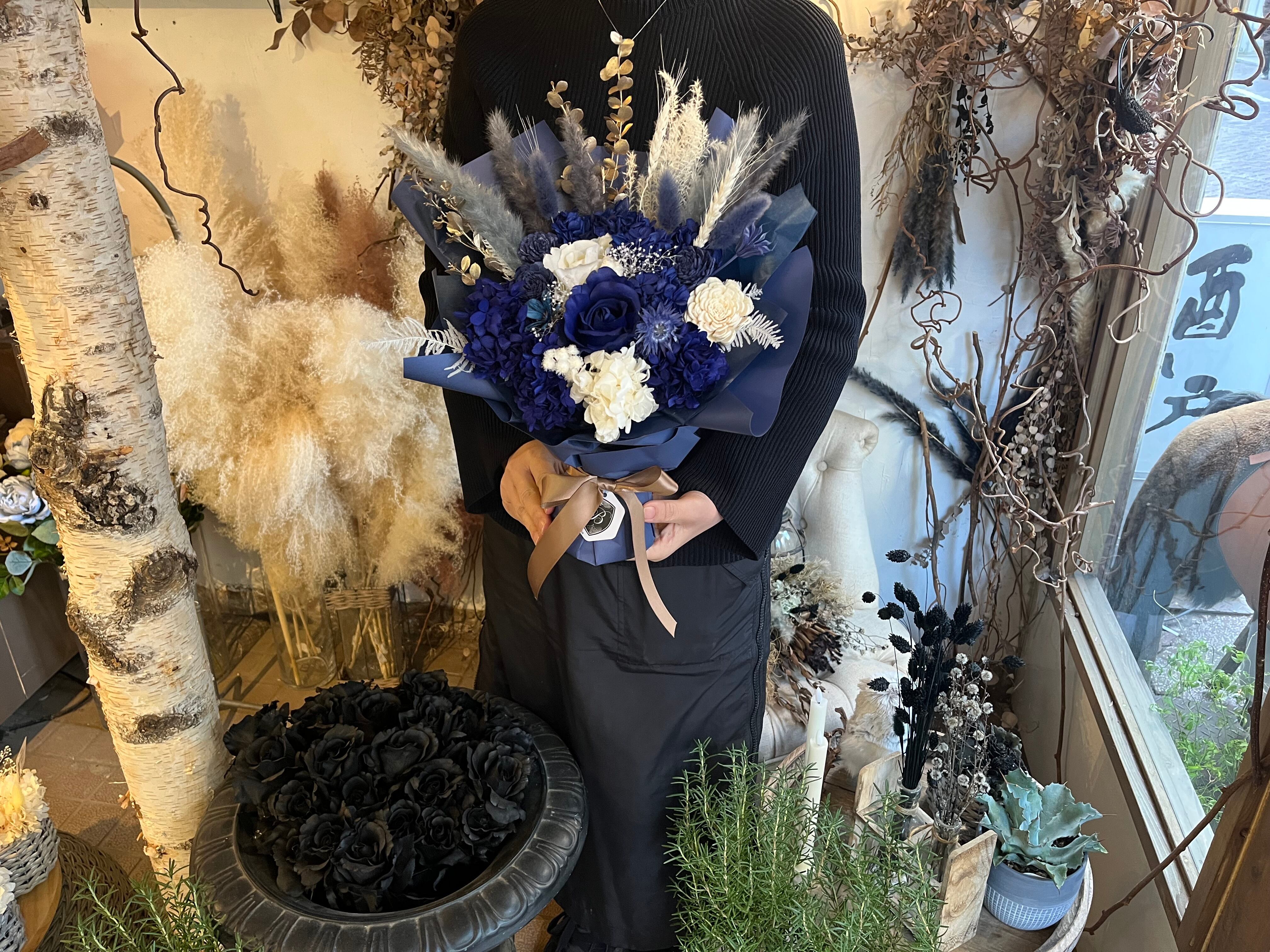 プリザーブドフラワー スタンディングブーケ（自立型）ブルー