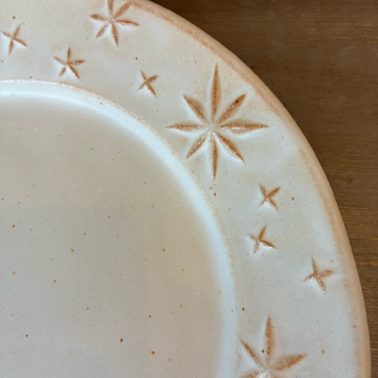 MASHIKO Asterisk plate Kinari　益子焼　アスタリスク皿　キナリ　丸皿　プレート　メインディッシュ　洋食　電子レンジOK　食洗機OK