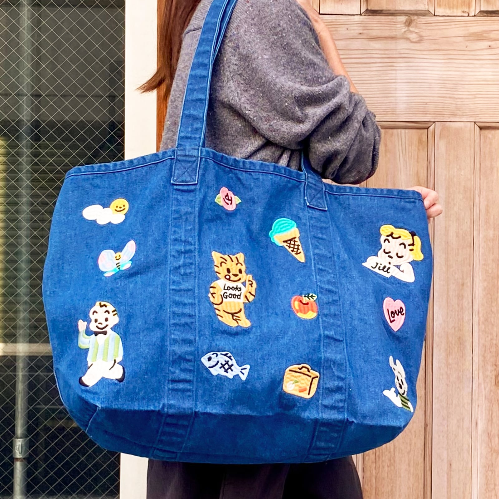 おにっち⑧　リメイクデニム　青い蝶々　特大トートバッグ　Lサイズ OSAMU GOODS denim tote_nice day | millvalley