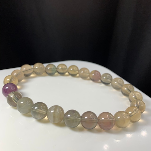 b198変わった色合いフローライトブレスレット