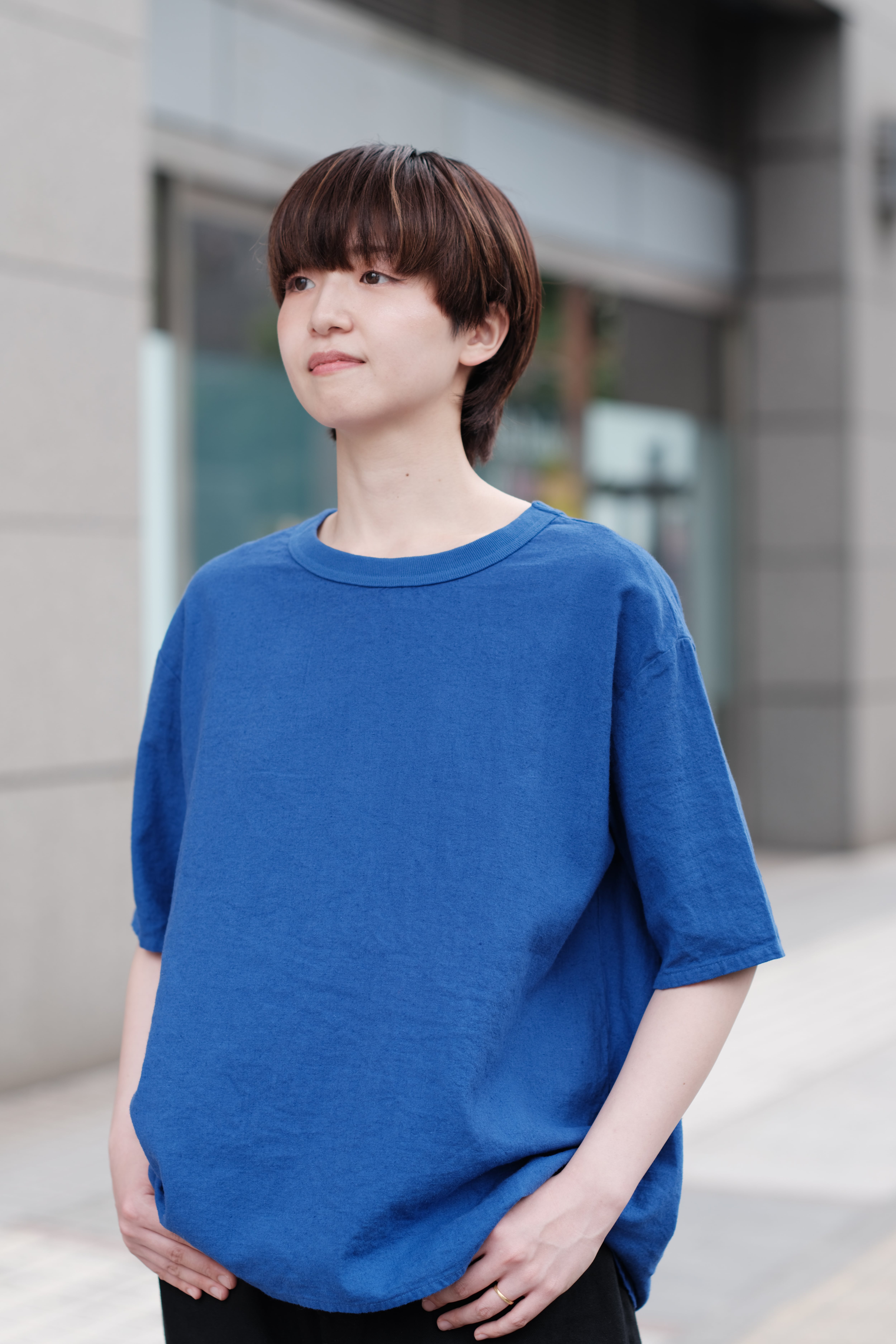 maillot】linen rich back tuck half sleeve shirt-Tee | theater