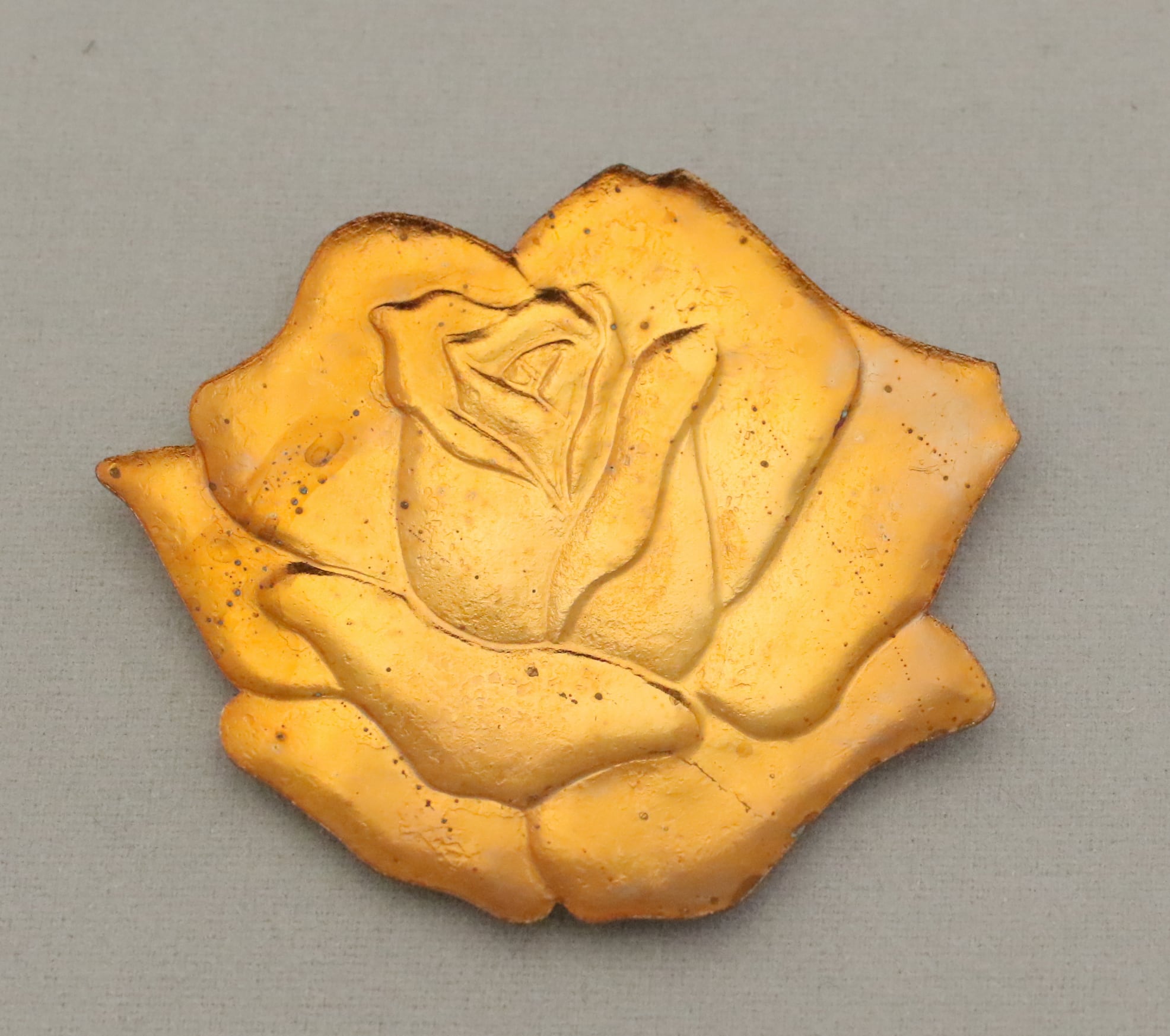 は*や様 ♦西洋アンティーク 銅製 花形 ジュエリートレー 刻印入り 宝石入 骨 銅板（花） 管理番号252 | 七宝焼 材料（山本写真店）