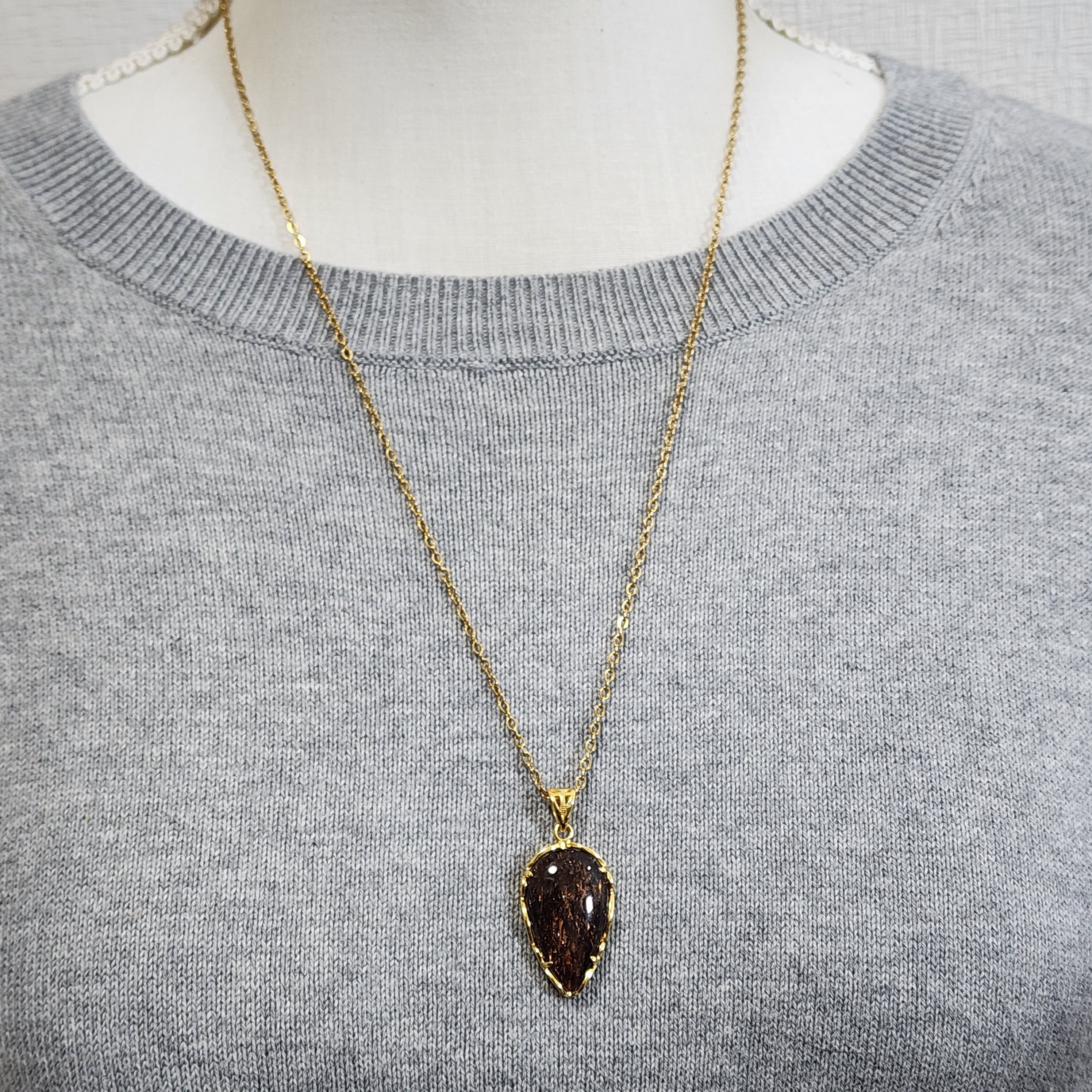 マイカインスタークォーツペンダントマイカインスタークォーツネックレス