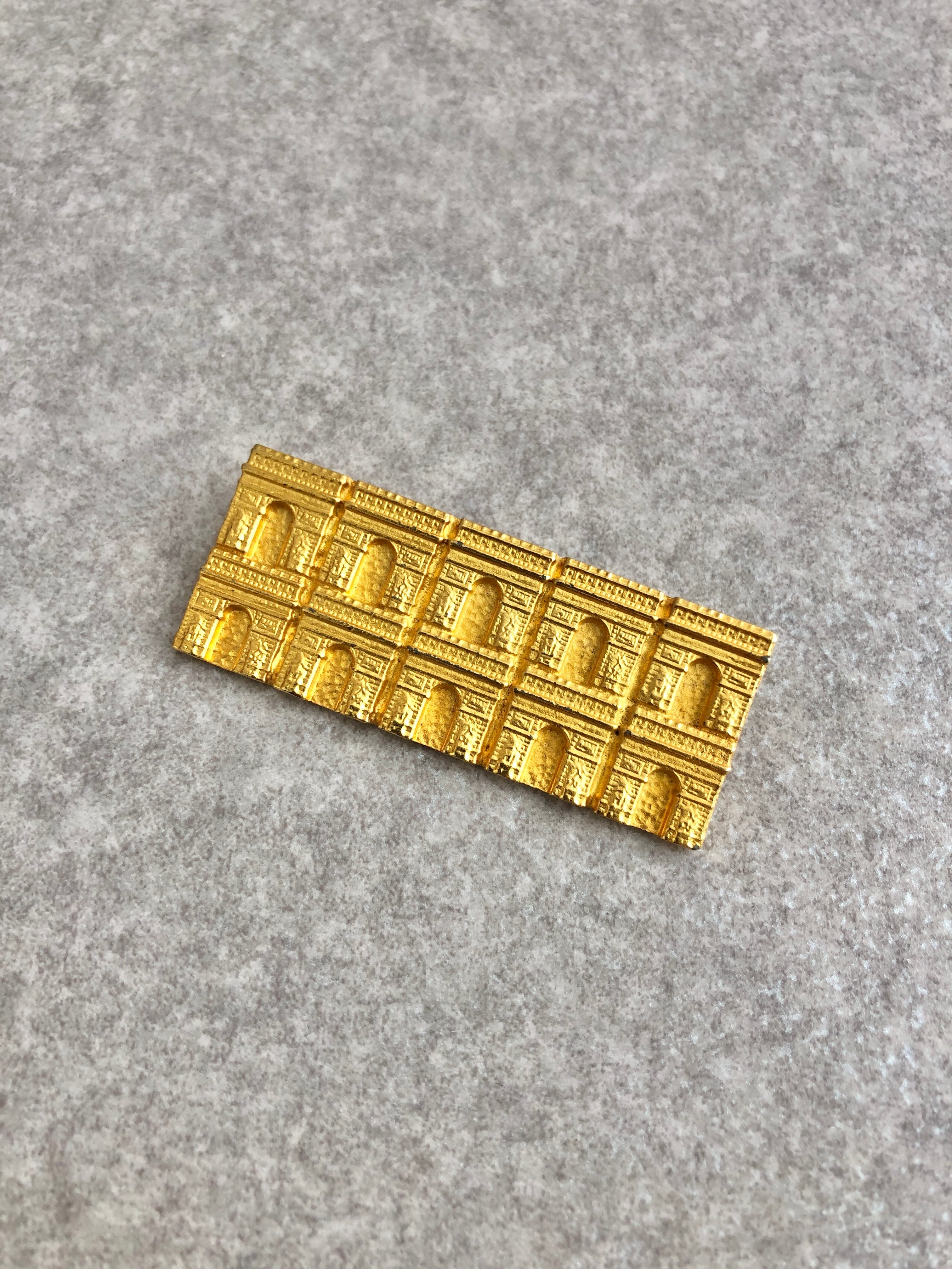 CELINE セリーヌ ブローチ ゴールド 凱旋門 vintage ヴィンテージ