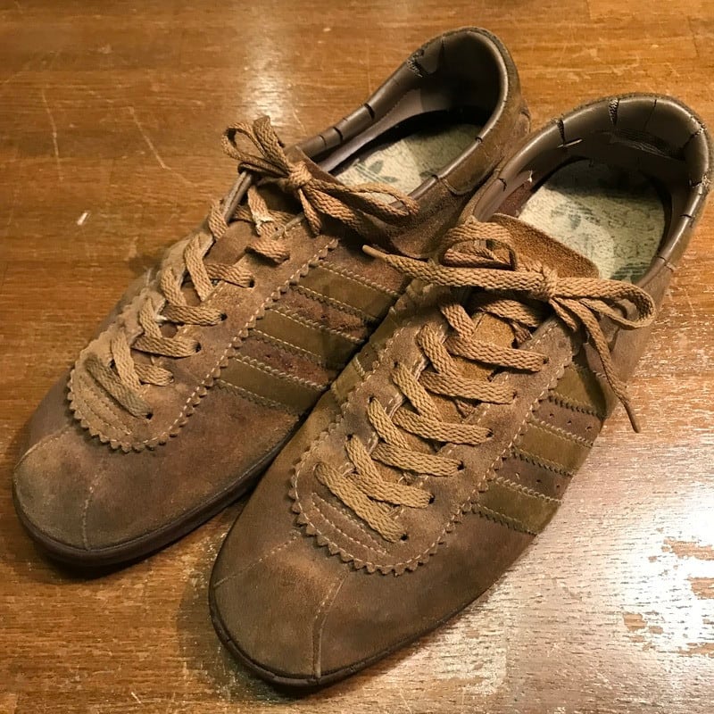 adidas tobacco タバコ カナダ製