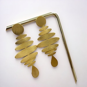 SCULPTURE DROP 24K コーティングキャッチピアス
