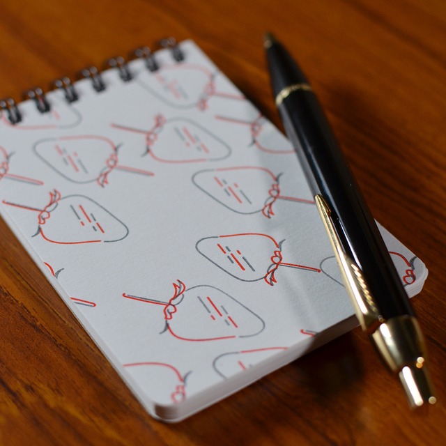 メモ帳 活版印刷のミニリングノート いちご かつじパンダ