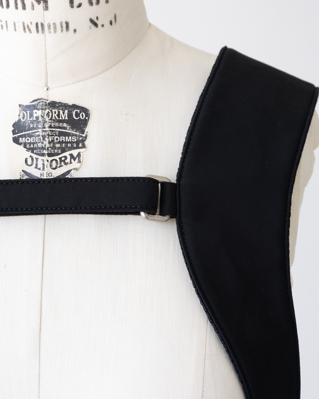 〈miu miu〉Borsa in Tessuto Lycra Rete Vest