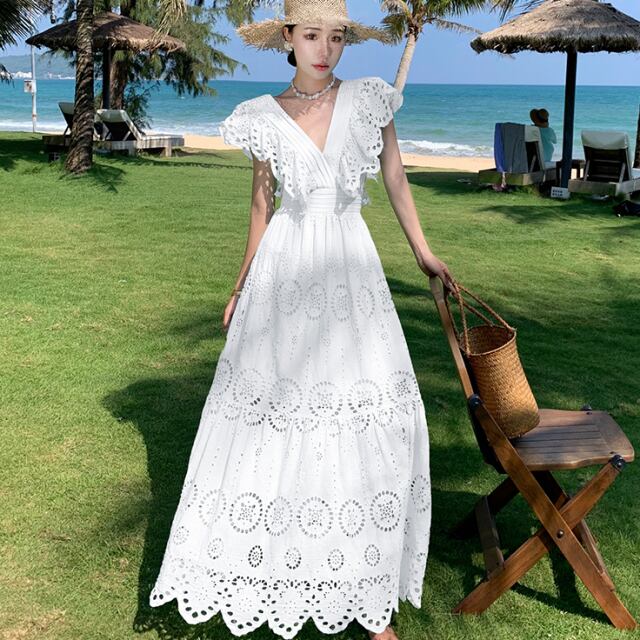 【予約販売】ワンピース ロング丈 レディース レース ホワイト 白 グリーン ミント 半袖 Vネック ウエストマーク マキシ丈 フレア ボリューム こなれ感 ワンピ 大人可愛い エレガント 韓国 旅行 春 夏 トレンド S/M/L/XL