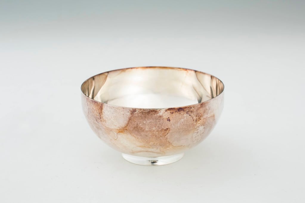 京都金工師 竹影堂栄真造 南鐐碗 竹影堂彫銘 槌目 栄真四方印 榮眞 重