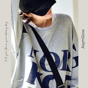 ダメージ加工ビッグシルエットロゴプリントTシャツ A00369