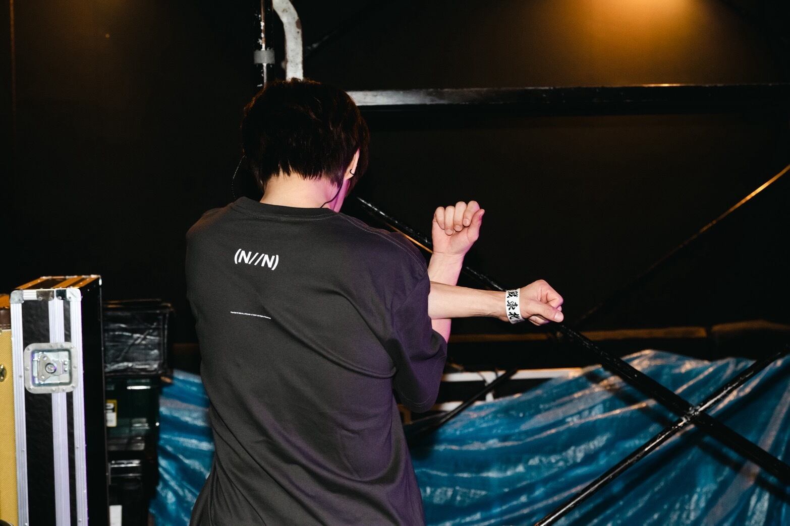 戸高賢史コラボ】S/S Tee (SUMI) | ALLAROUND