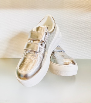 厚底スニーカー【Instagram配信中】