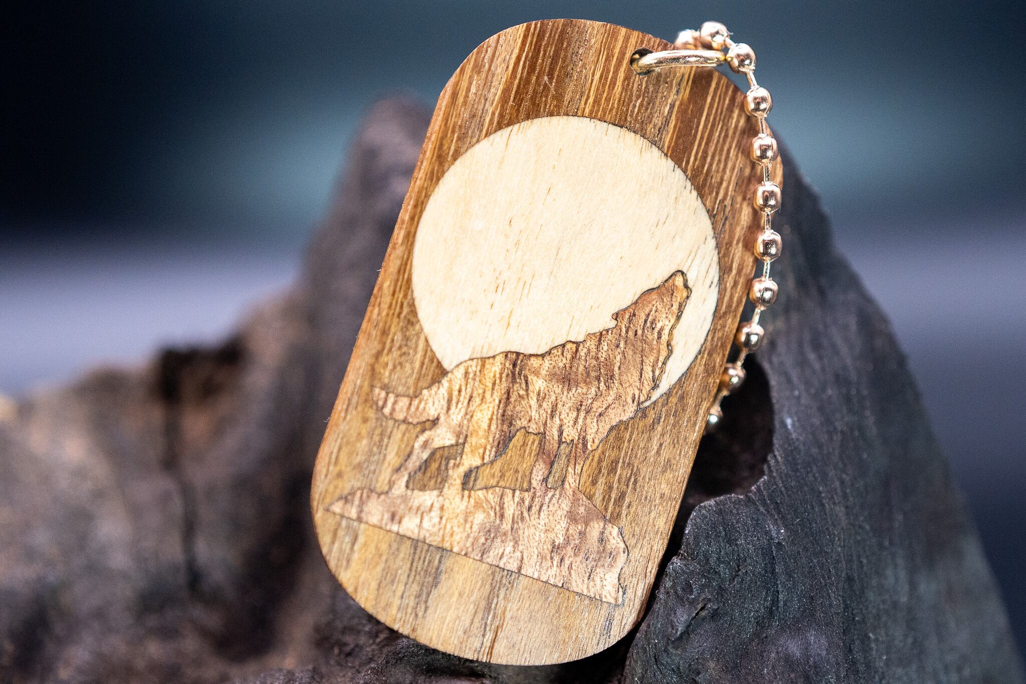 【縁を繋ぐ樹】槐 ドッグタグ 象嵌 月と狼