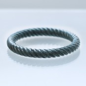 【内径 約59.5mm】black twist 翡翠バングル A貨翡翠 jd_bg1382