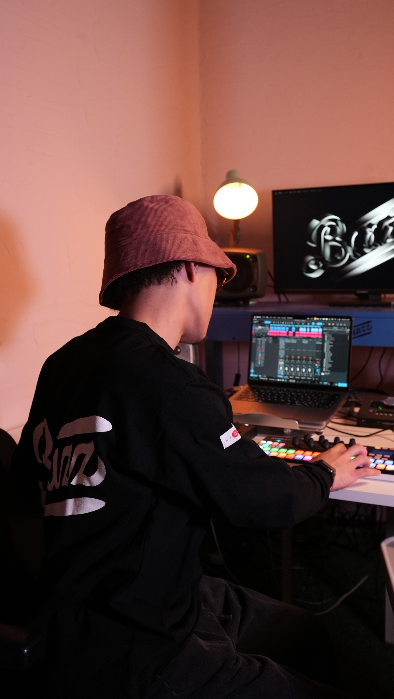 Logo U.S.A Cotton 8.loz L/S T-Shirt [BLACK]