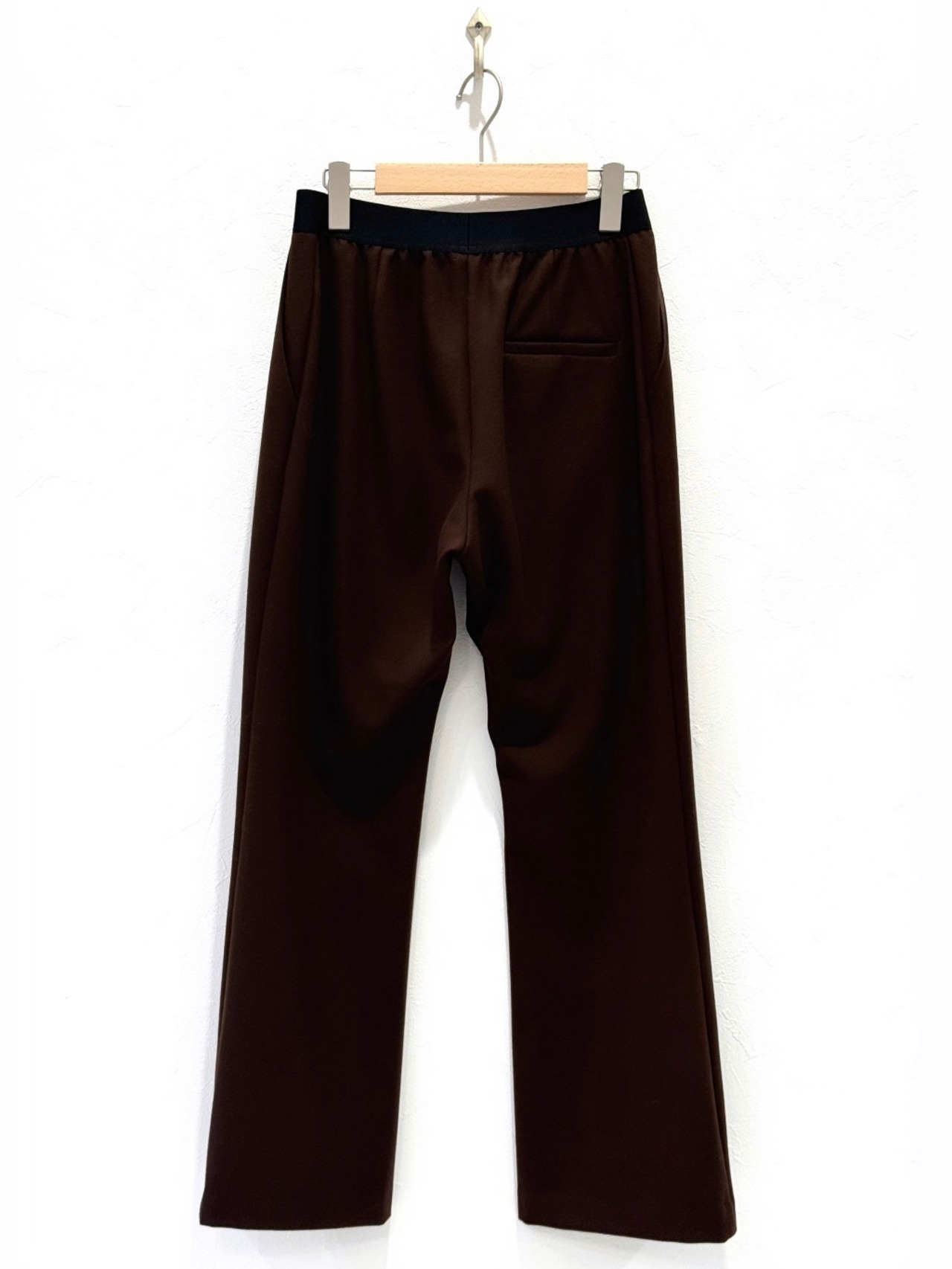 ピンタックフレアパンツ