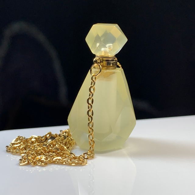 15.可愛いイエロー☆レモンクォーツ・香水瓶