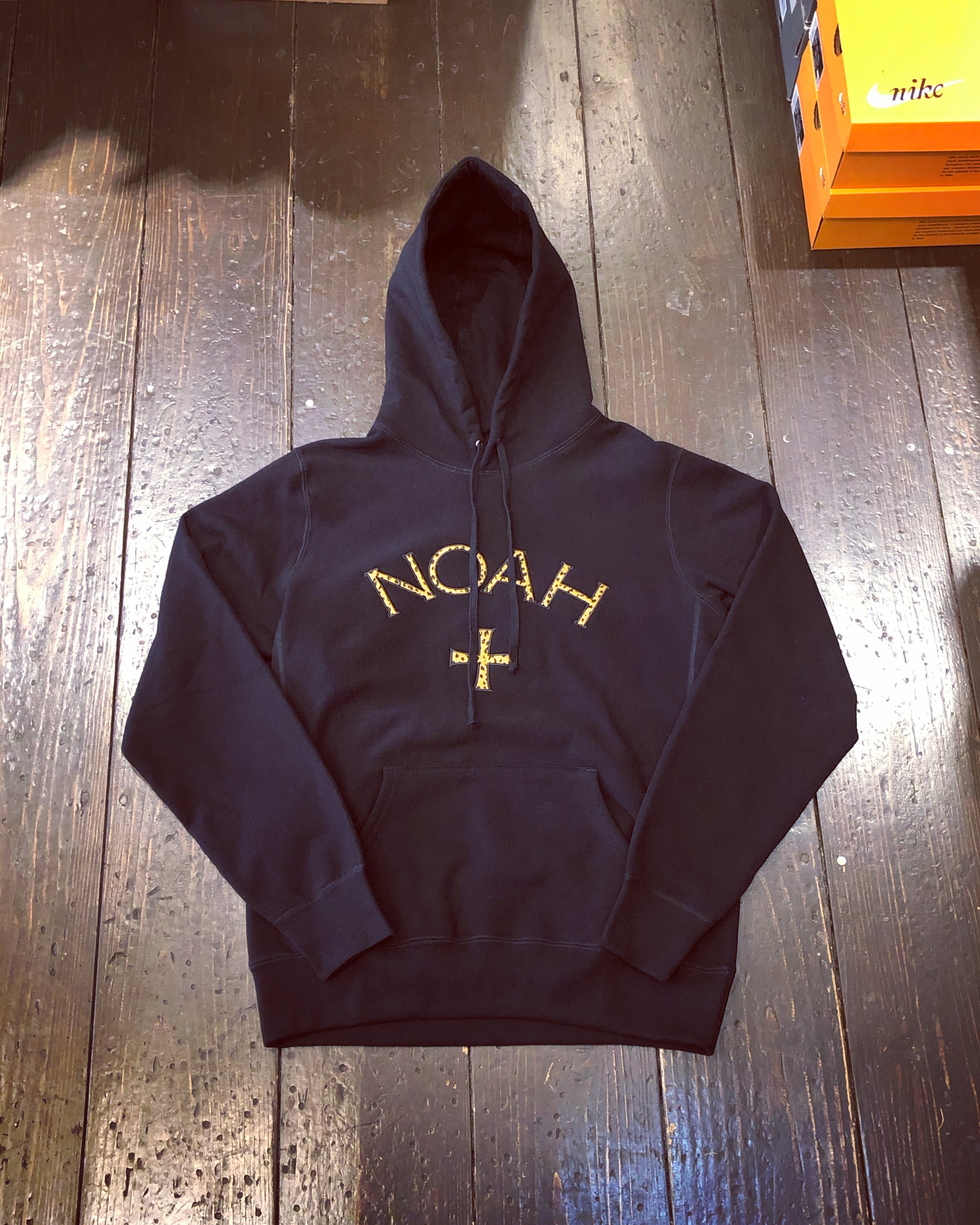 NOAH CORE LOGO HOODIE BLACK M