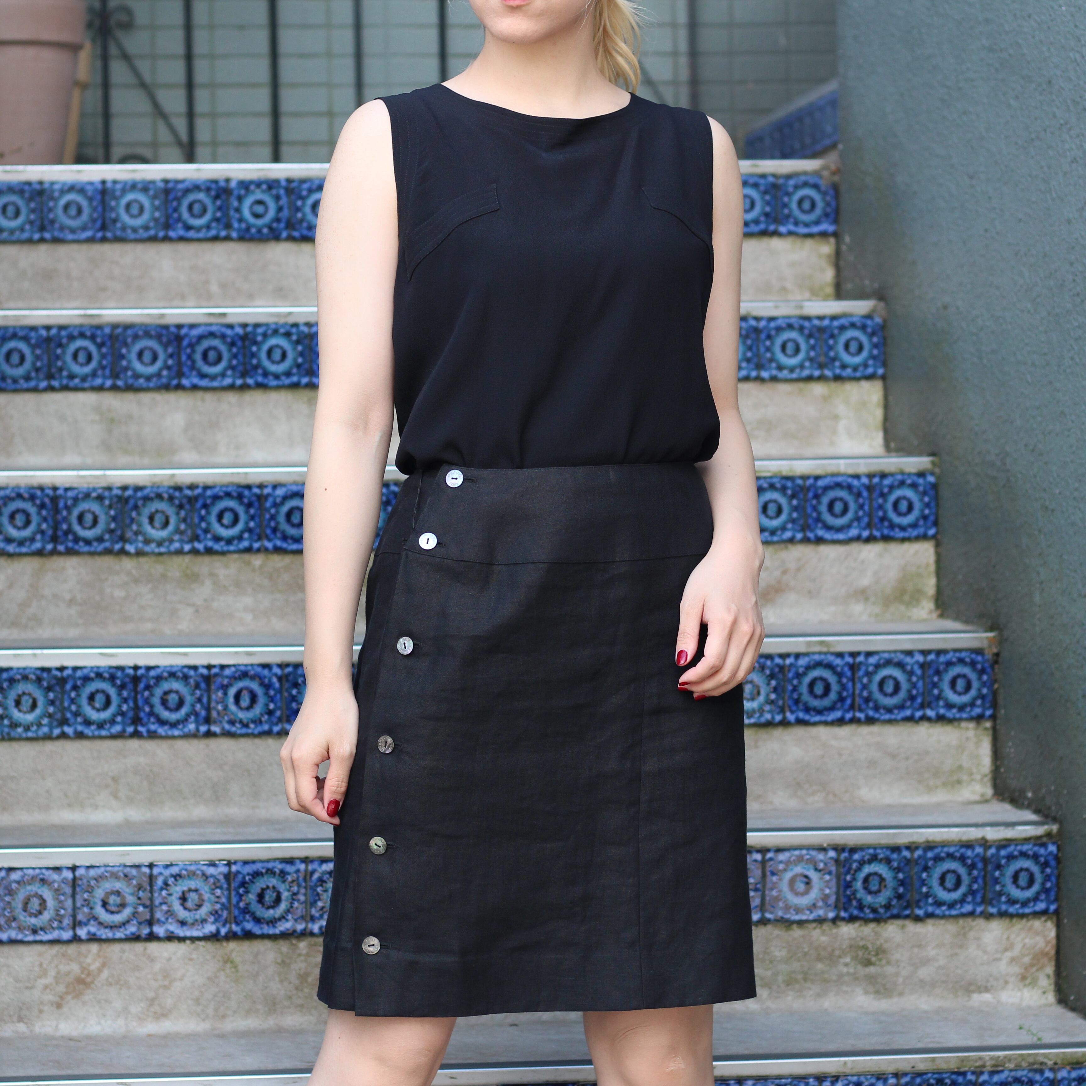 CHANEL LOGO BUTTON LINEN SKIRT MADE IN FRANCE/シャネルロゴボタン ...