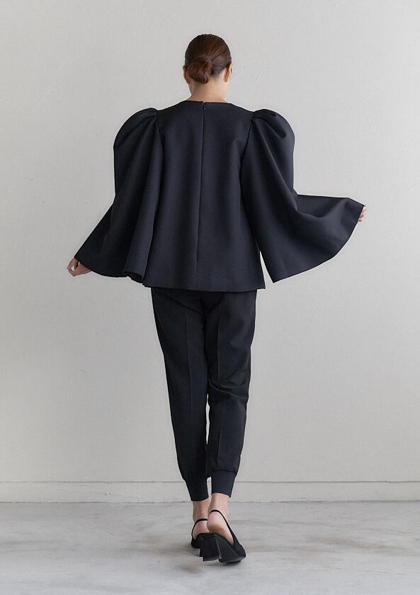 Bell Blouse ベル・ブラウス 白／黒2色展開 ☆決済から1週間前後に順次 