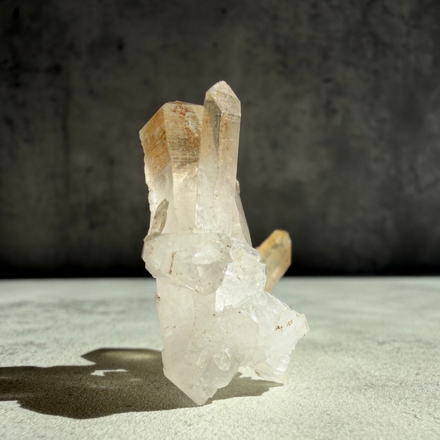 ネパール・ダーディン産 ヒマラヤ水晶 ゴールデンヒーラー クラスター No.4