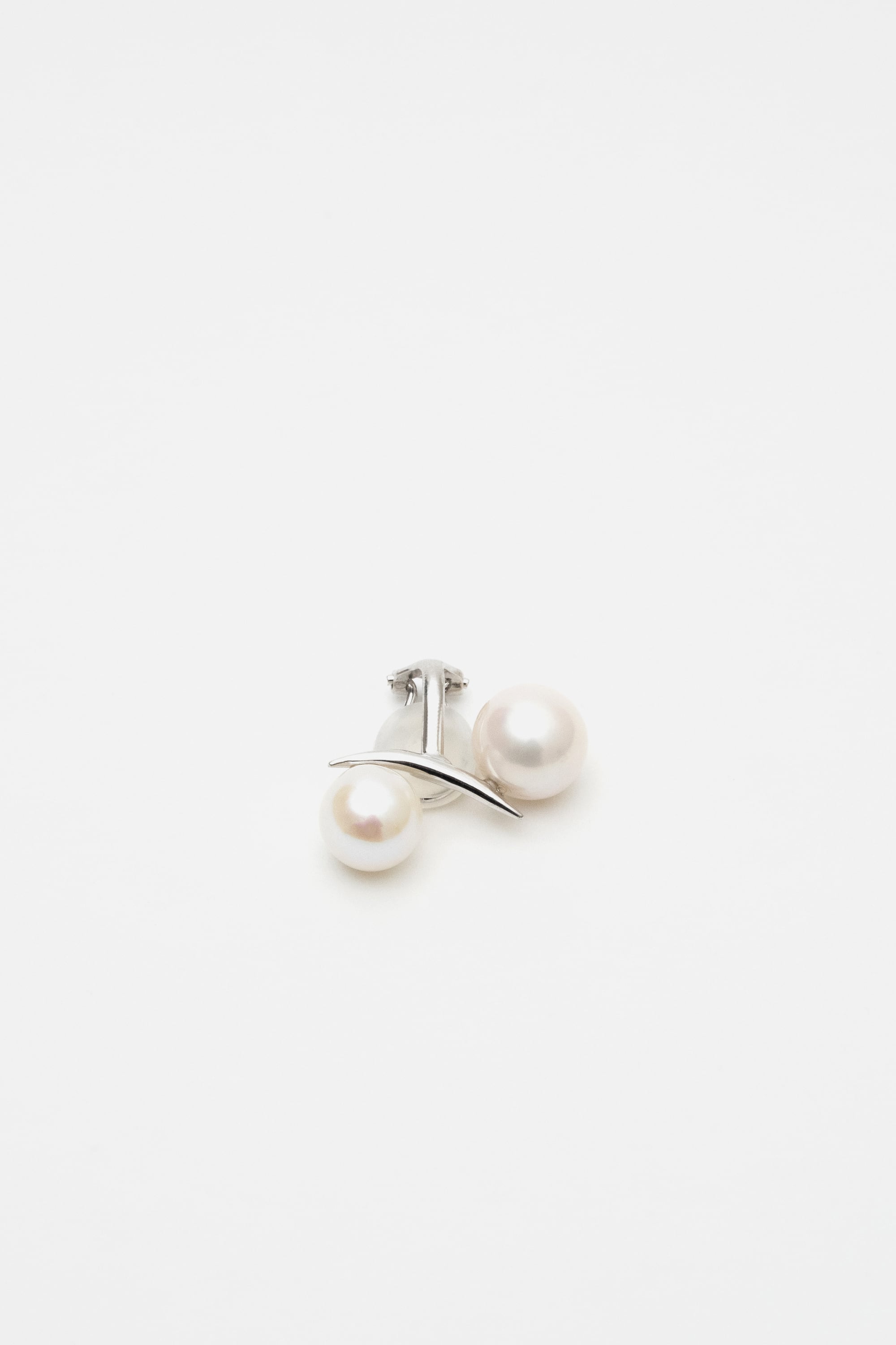 気づく耳飾り01 (SV925/RD/Pearl) | MIKU FUKAMITSU