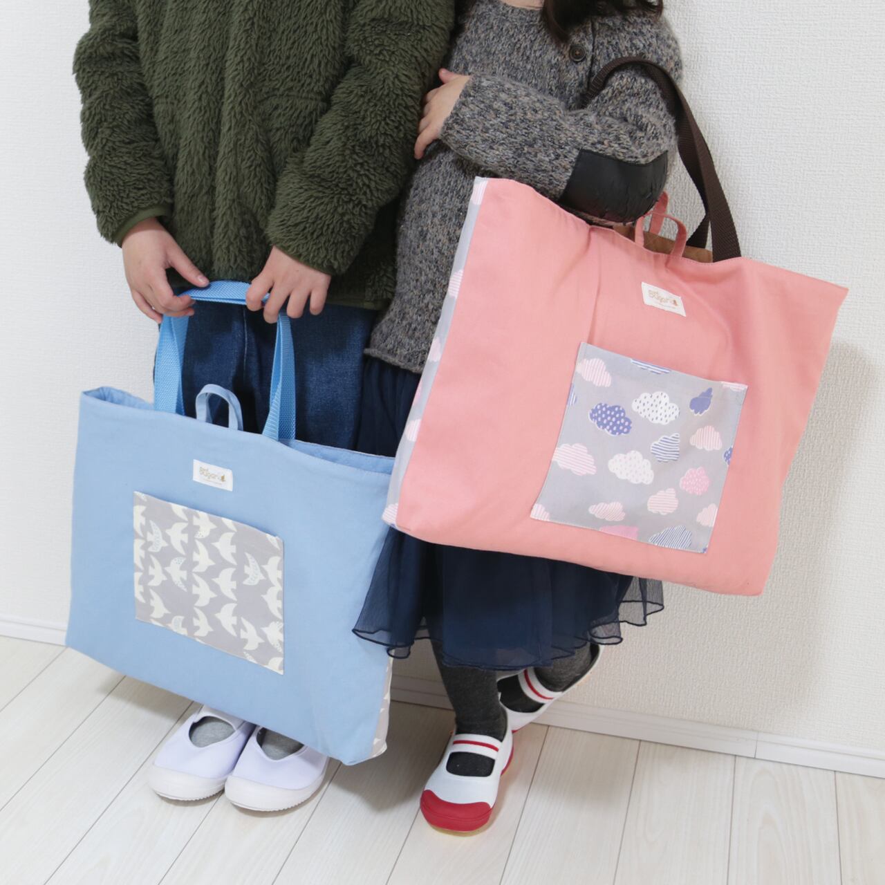 リバーシブル マチ付きレッスンバッグ もこもこフラワー ループ付き