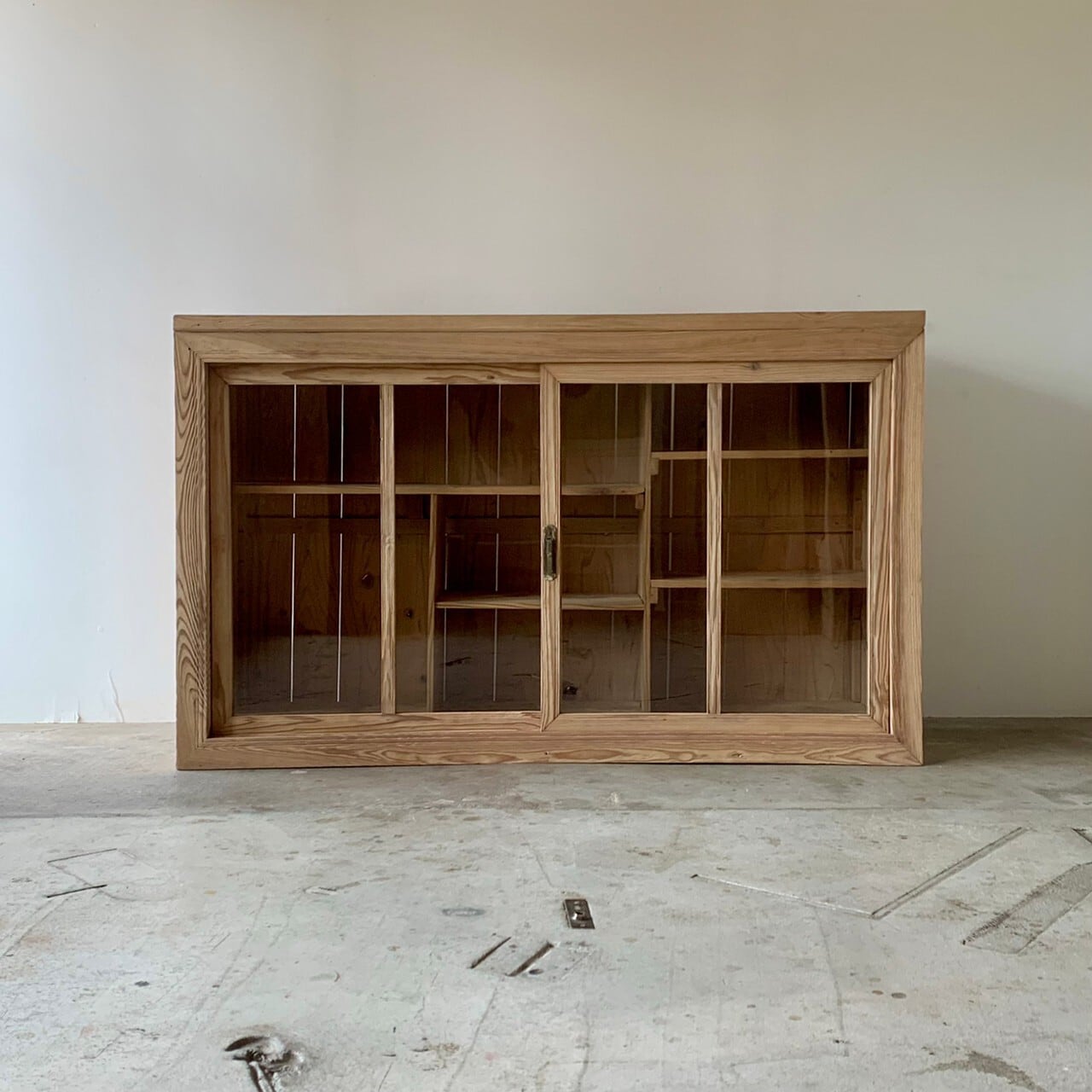 キャビネット　ガラスケース　古家具　 0665