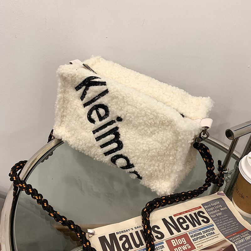 ベルベットオータムウィンターレッドワンショルダー 秋物 冬物 スクウェア メッセンジャーバッグ 手作りハンドバック270582377