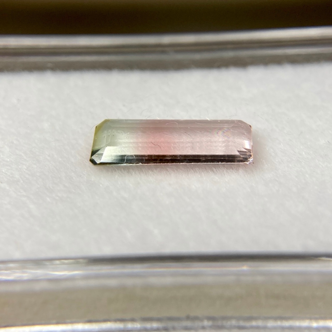 淡いカラー　バイカラートルマリン No.3　約1.30ct