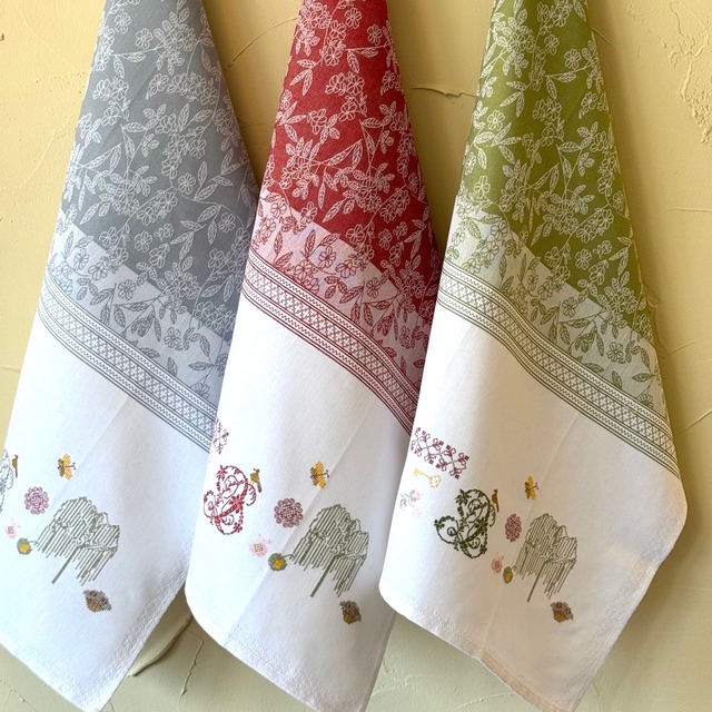 ディッシュクロス　刺繍　50×75cm Teresa Alecrim