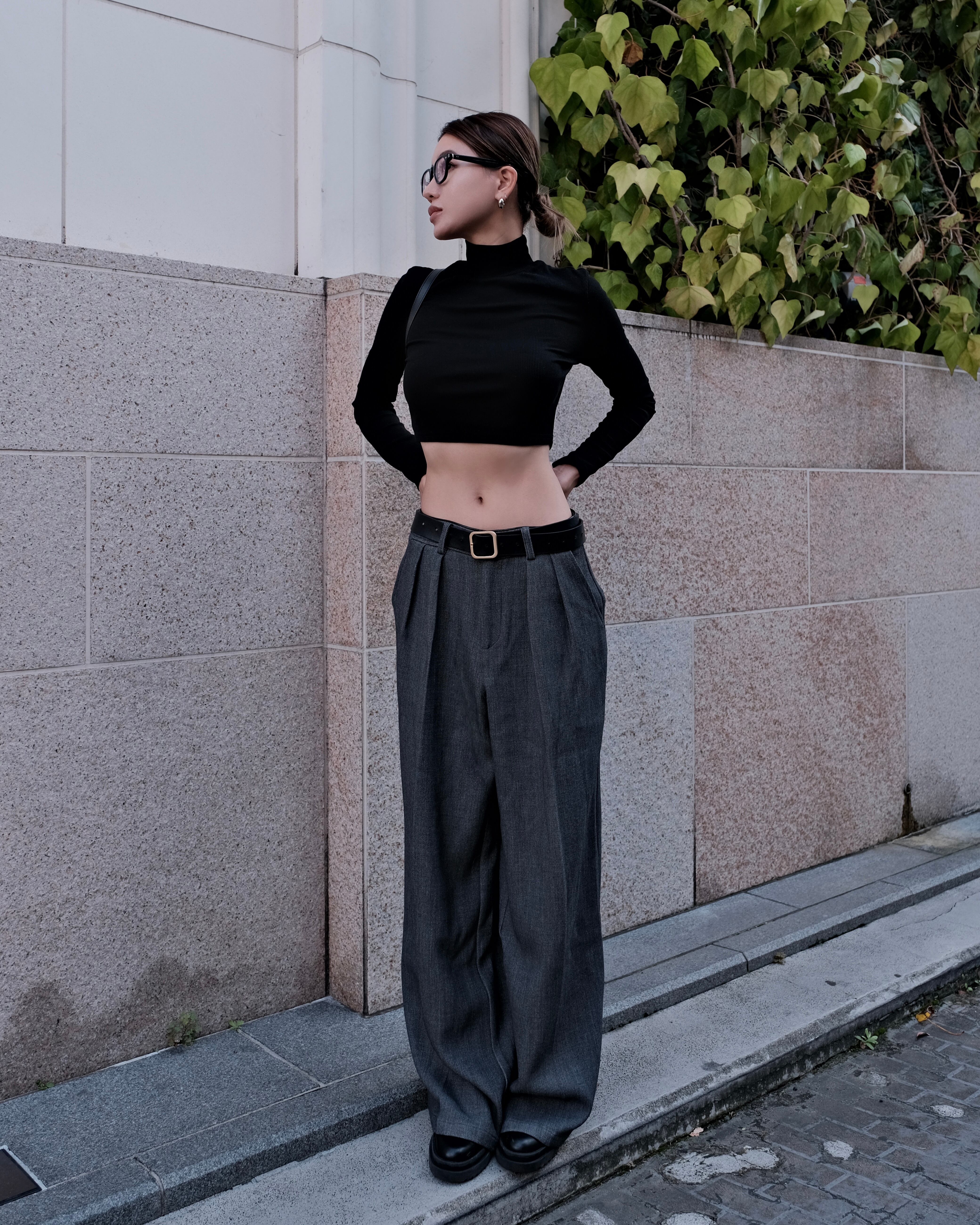 ウエストプリーツ ワイドレッグパンツ